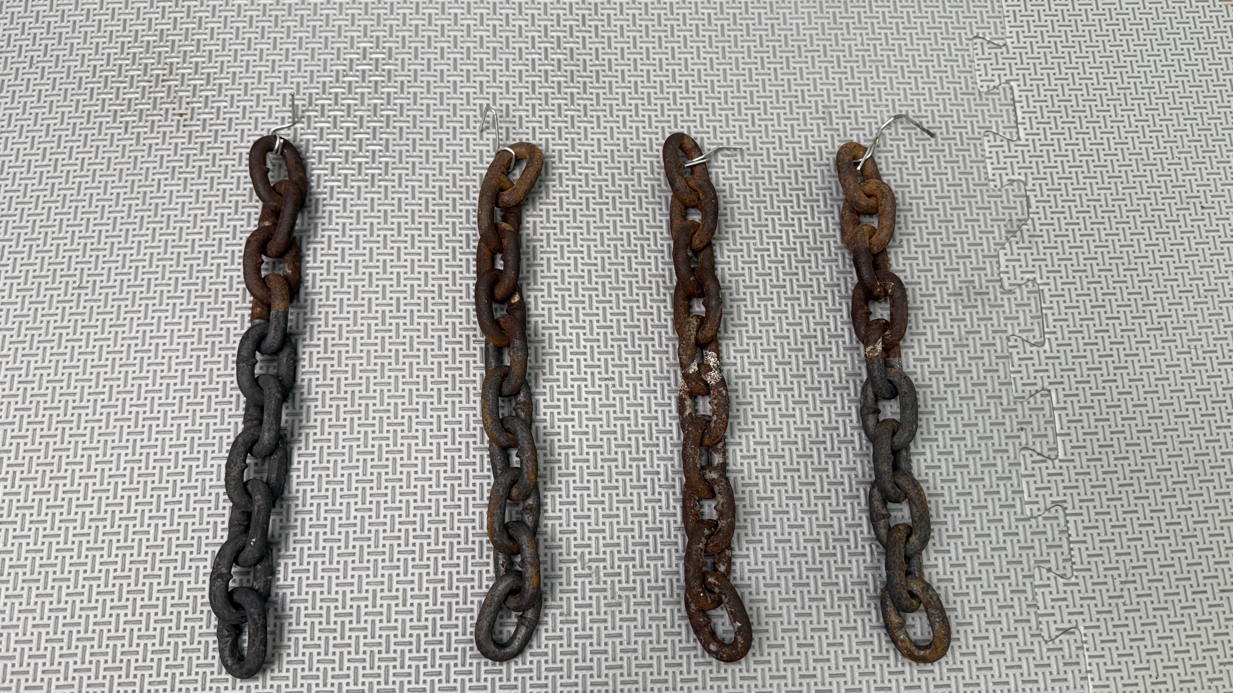 Chains photograph