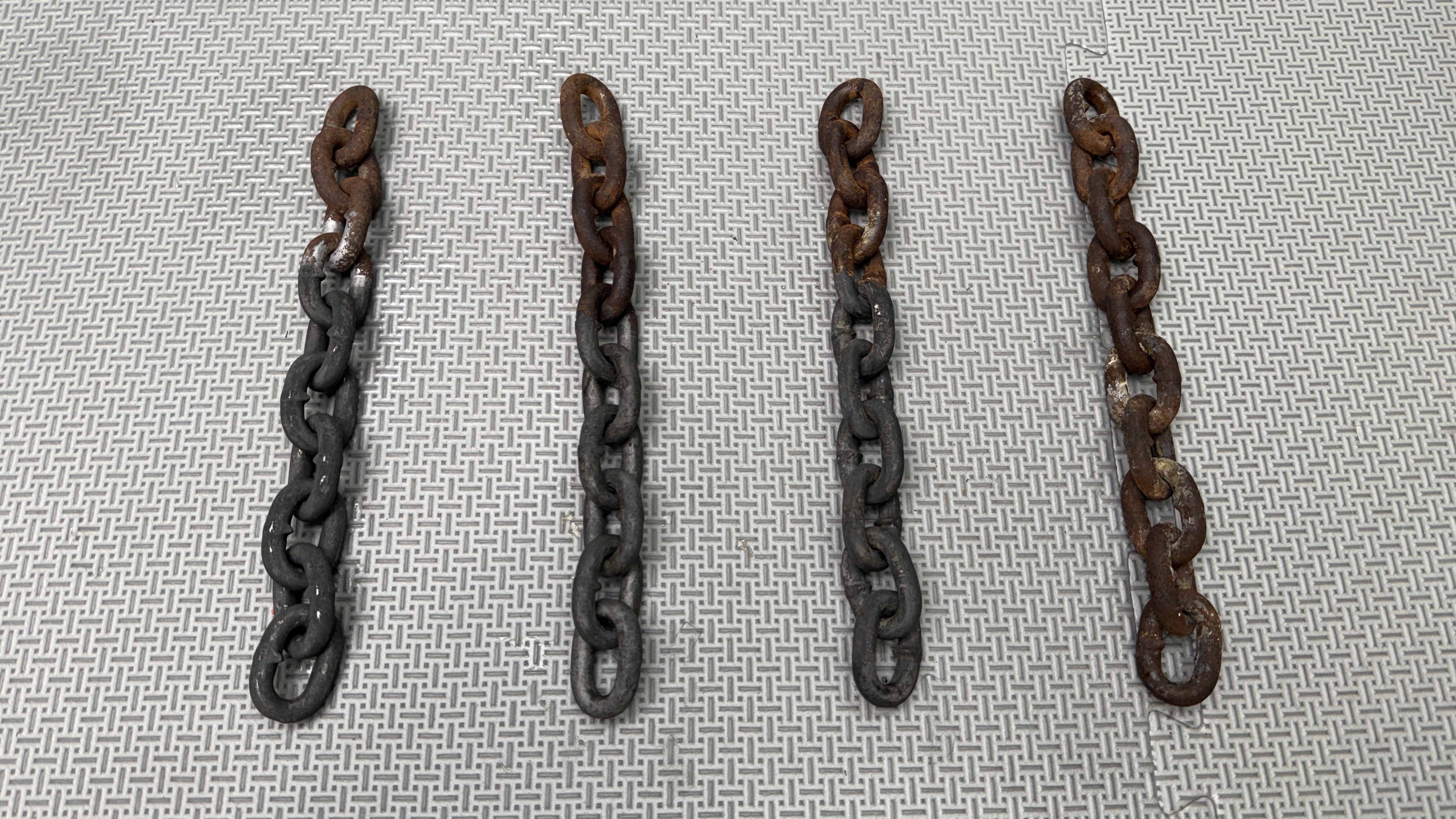 Chains photograph