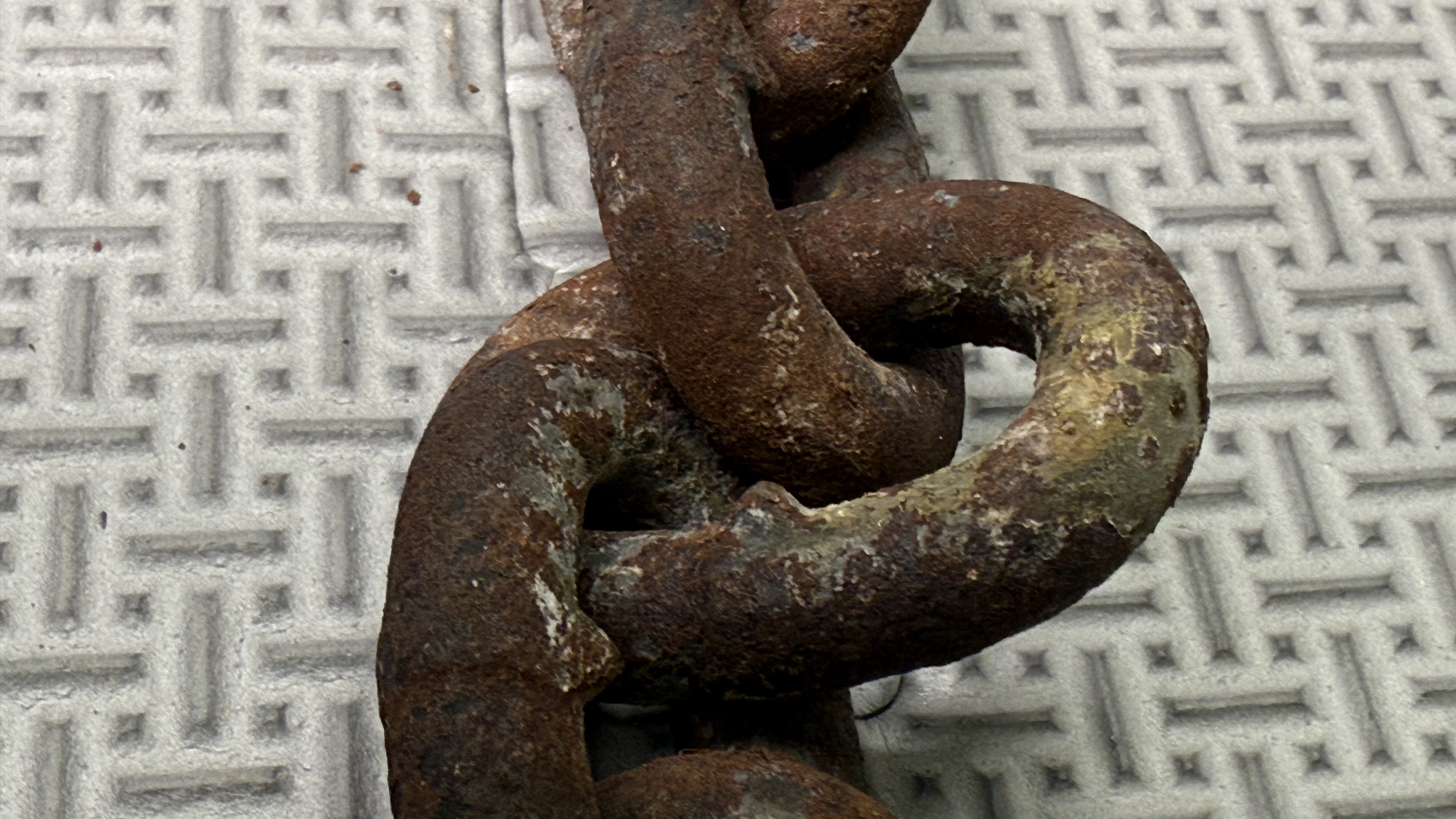 Chains photograph