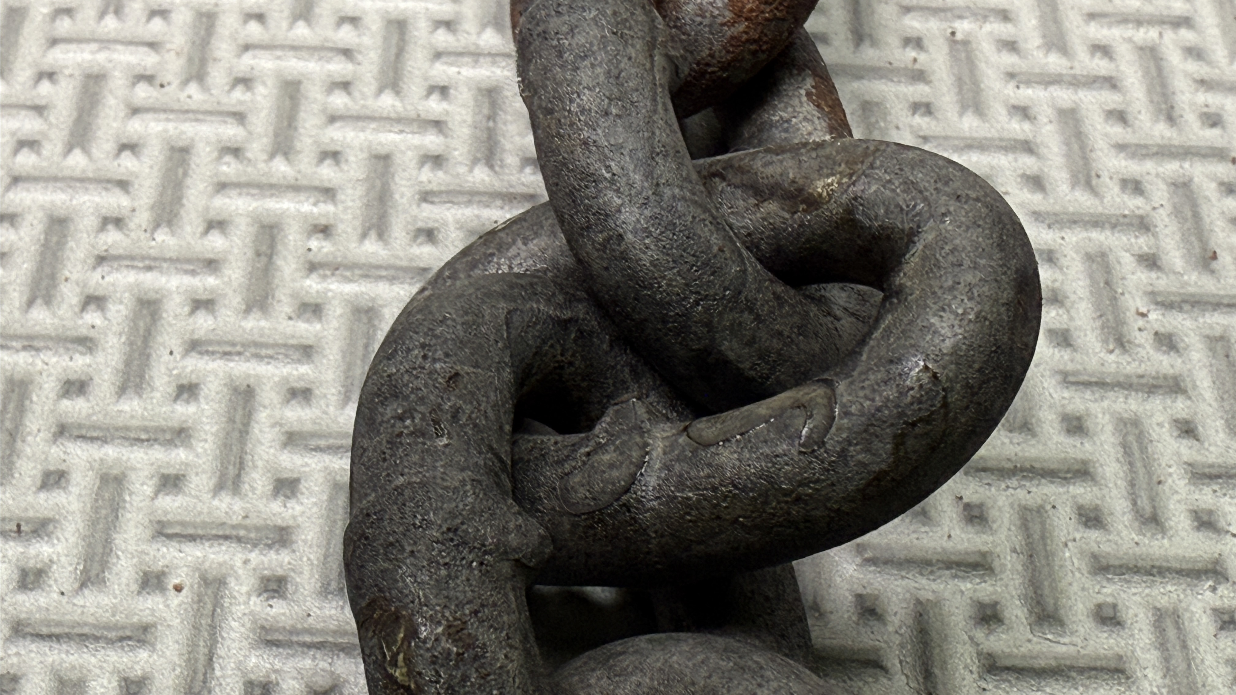 Chains photograph